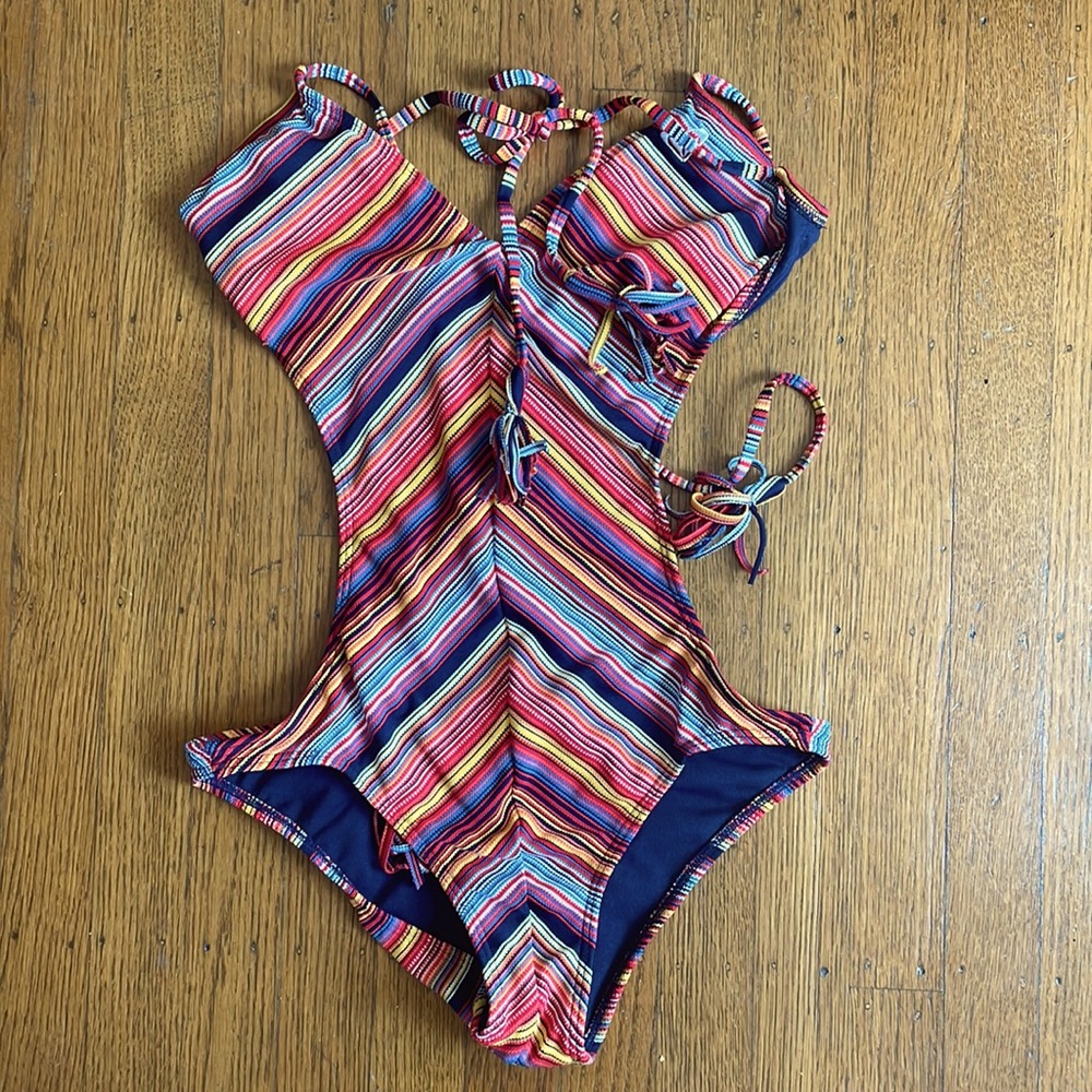 Roxy one piece cutout multicolor swimsuit